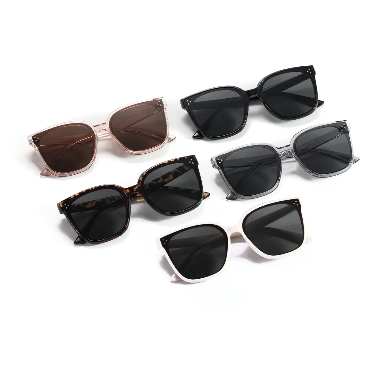 Green Rivet Sunglasses for Women Fashion Street Photography - Image 4