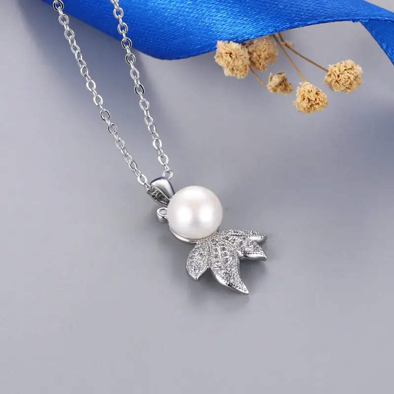 Korean Fashion Pearl Goldfish Pendant Necklace - Image 3