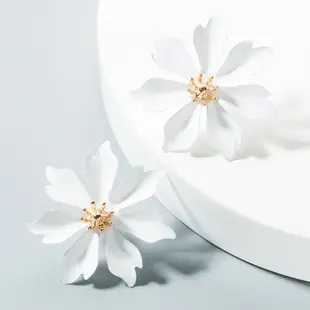 Black Flower Earrings for Women Silver Pin Earrings — feature 25
