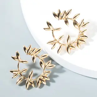 Black Flower Earrings for Women Silver Pin Earrings — feature 31