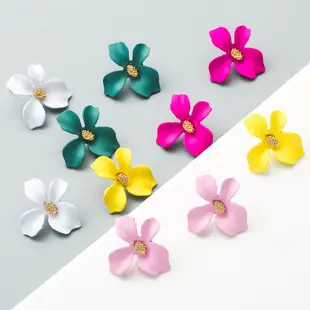 Black Flower Earrings for Women Silver Pin Earrings — feature 35