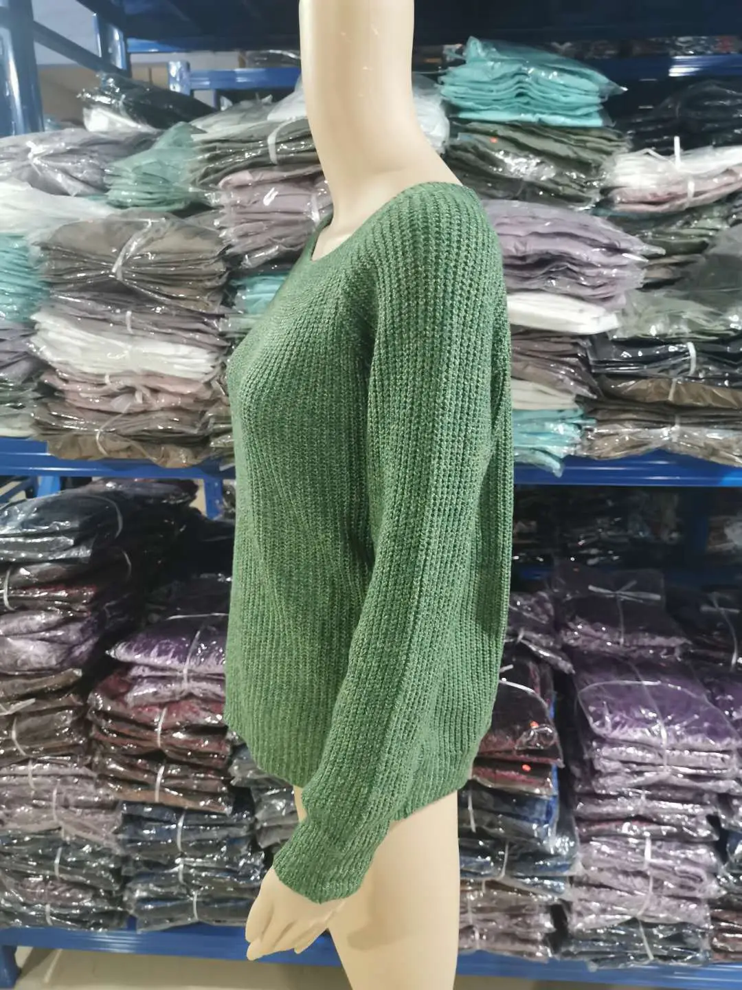 Women Grey Knit Long Sleeve Sweater Solid Color — feature 16