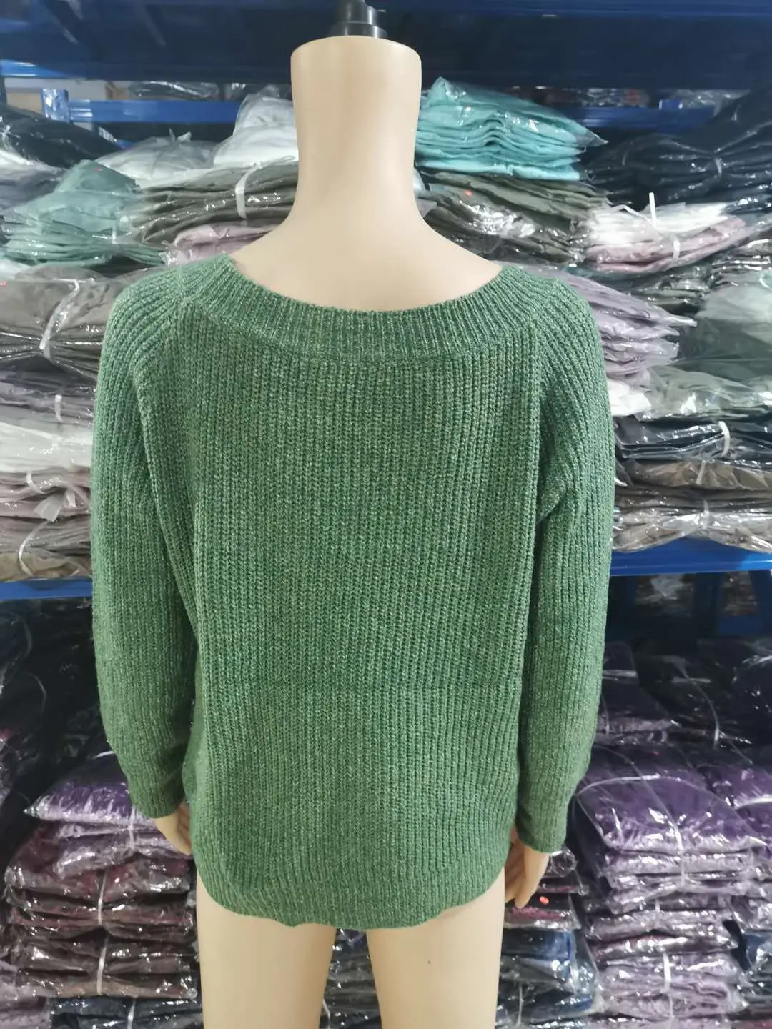 Women Grey Knit Long Sleeve Sweater Solid Color — feature 17