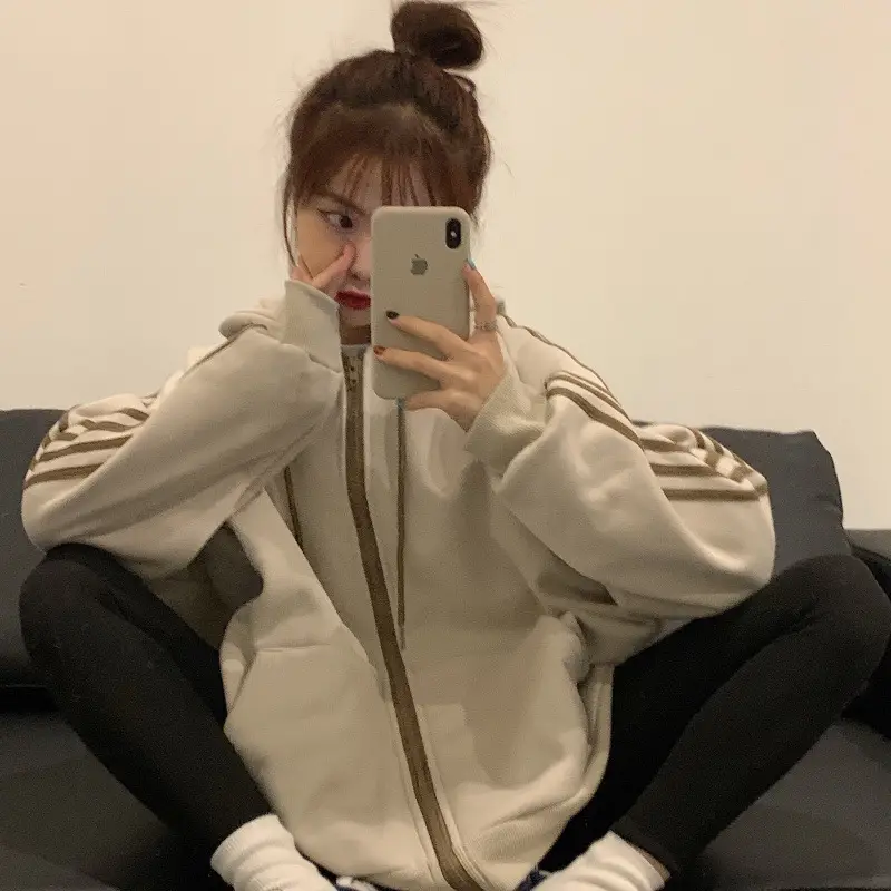 Women's Hooded Fleece Sweatshirt Beige Loose Fit Winter Casual — feature 5