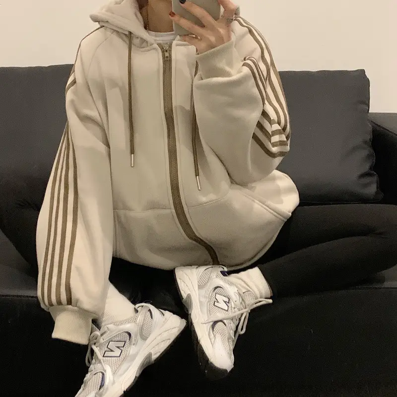 Women's Hooded Fleece Sweatshirt Beige Loose Fit Winter Casual — feature 8