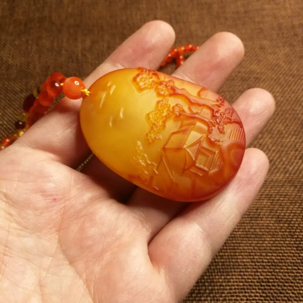 Beeswax Pendant Necklace Yellow Amber Artistic Design — feature 8