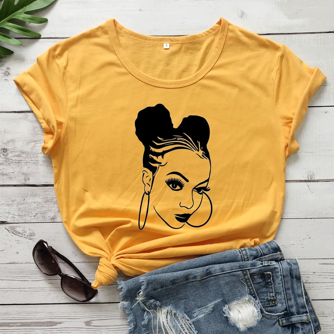 Gray Graphic T-Shirt with Big Ear Ring Design - Image 5