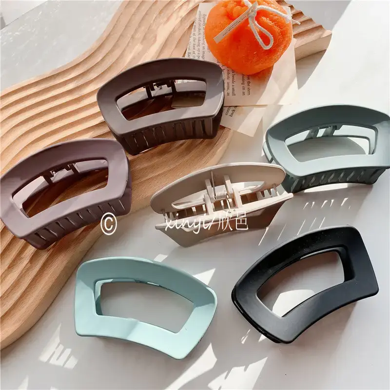 Frosted Plastic Square Shark Clip Bath Hair Grab Large Size - Image 4