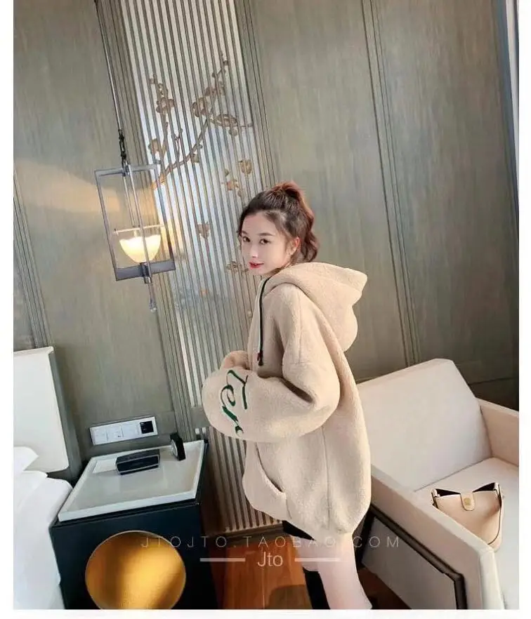 Lamb Wool Hooded Coat Women Loose Winter Embroidered — feature 9