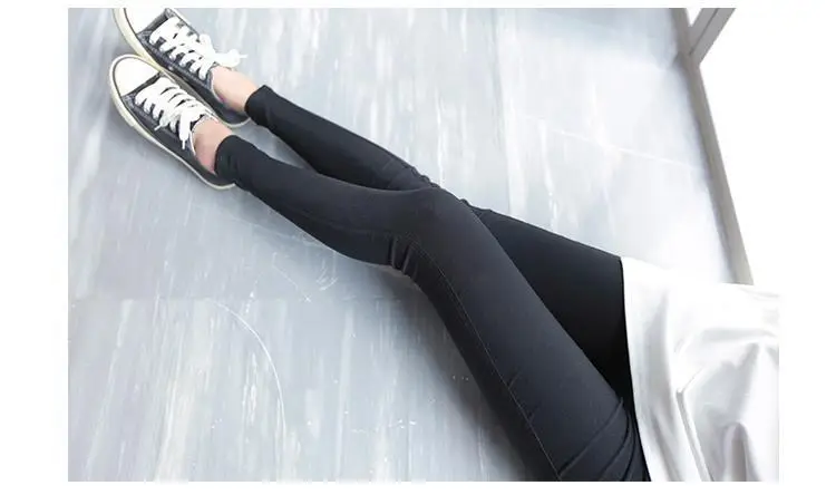 Plus Size Black Holes Leggings 100kg No Snagging — feature 13