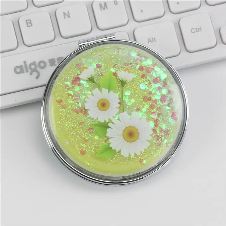 Portable Makeup Mirror Red Heart Cartoon Mirror - Image 11