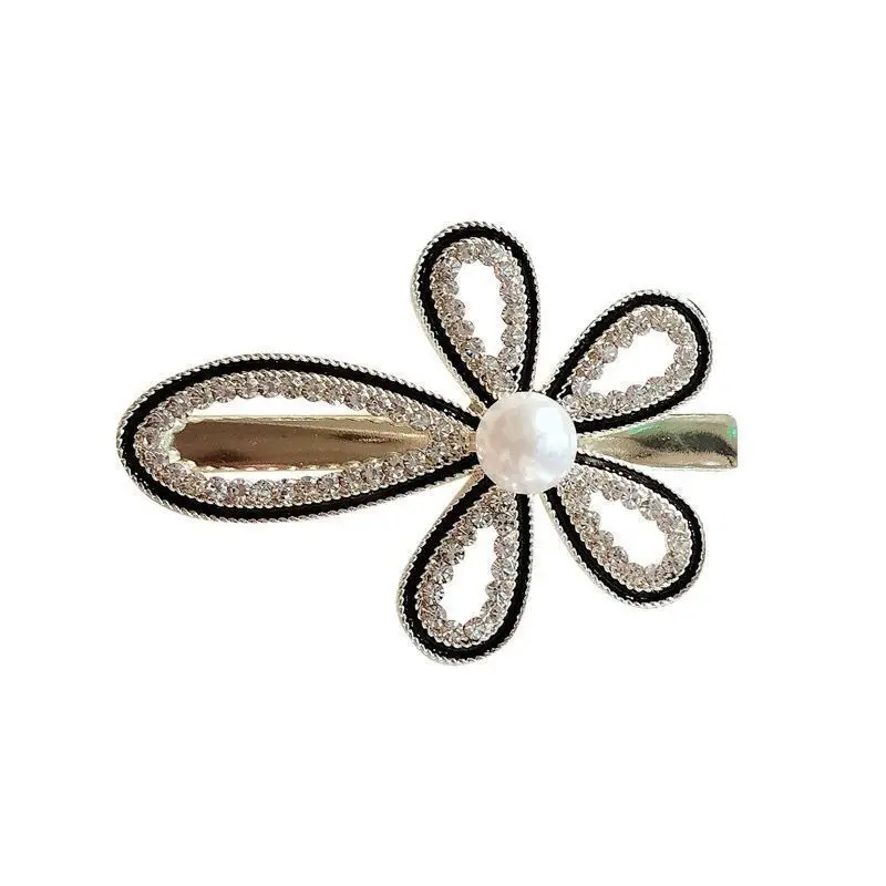 Elegant Bear & Flower Hairpin Set for Women - Image 6