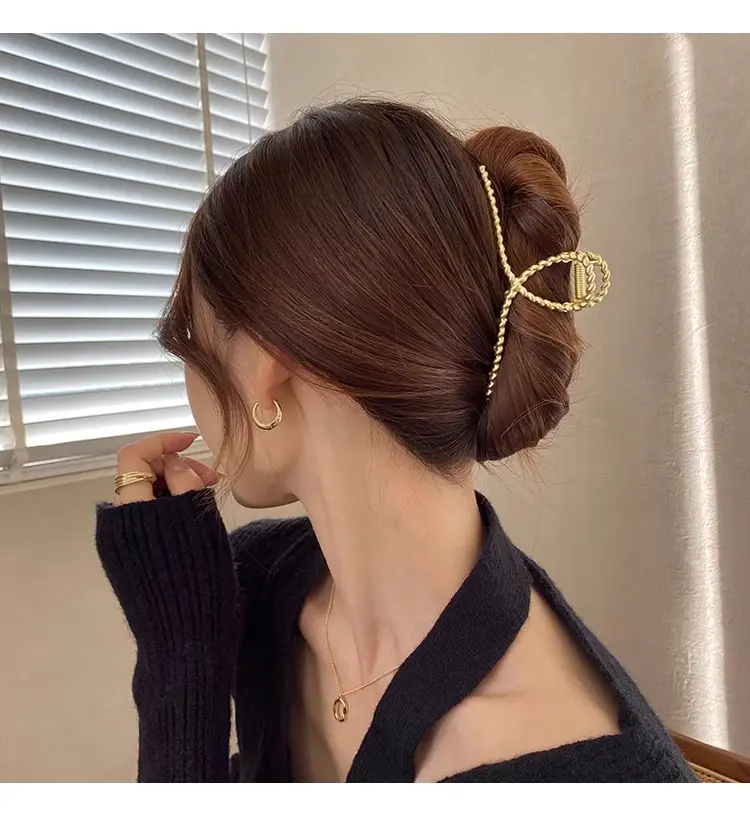 French Retro Pearl Hair Clip Large Size Women — feature 58