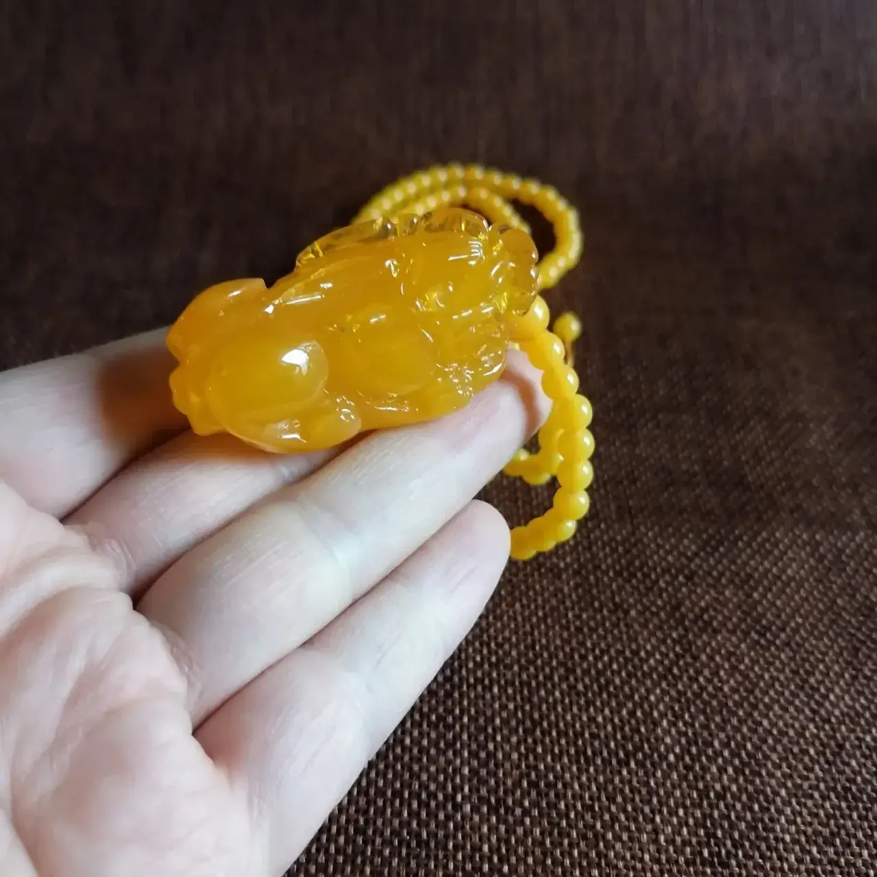 Beeswax Pixiu Pendant Yellow Woolen Chain Necklace — feature 9