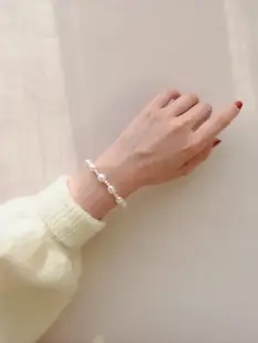 14K Gold Plated Pearl Bracelet for Women — feature 12