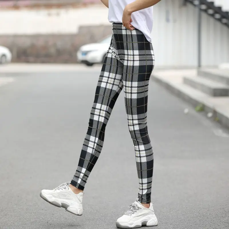 黑白格黄线4.jpg