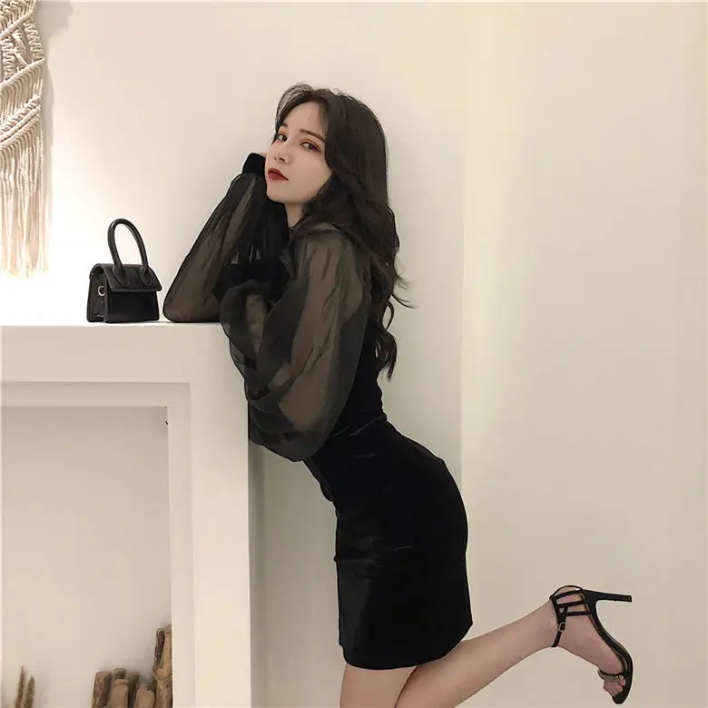 Black Velvet Slimming Cheongsam with Split Skirt & Lantern Sleeve — feature 11