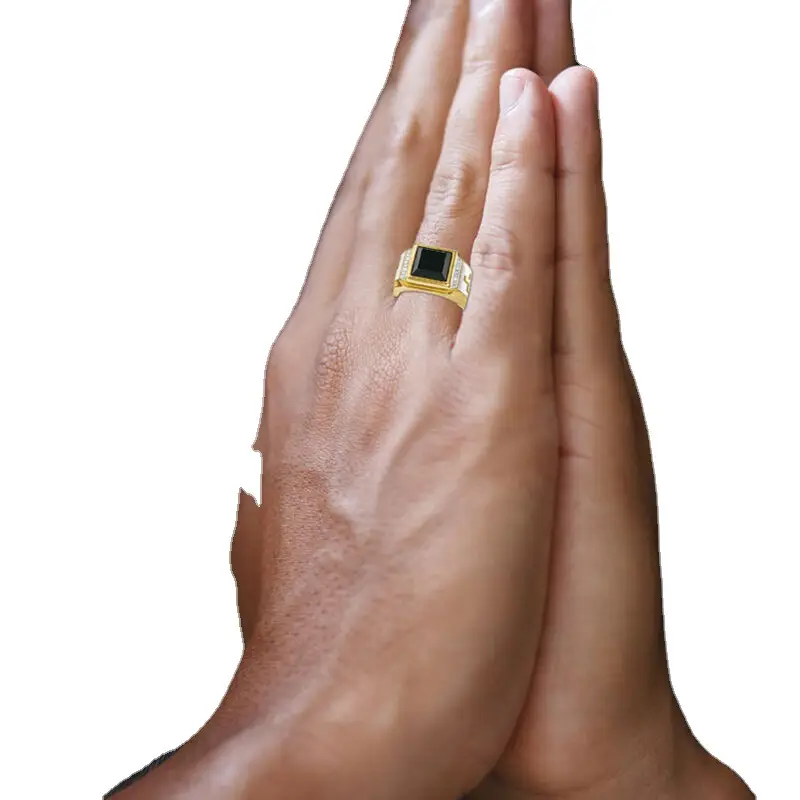 Zhen Rong Gold Cross Black Agate Ring for Men - Image 4