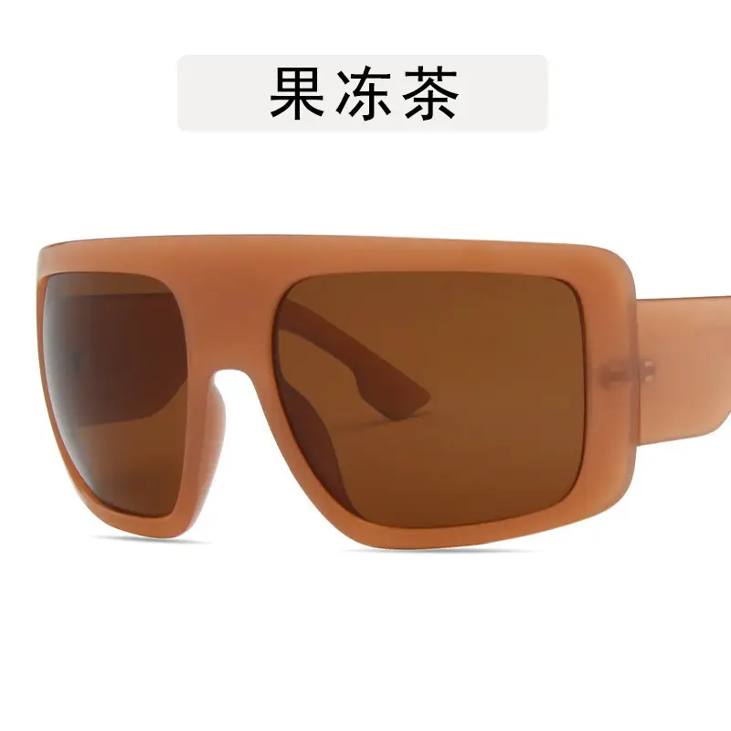 Black Frame Retro Sunglasses for Women - Image 7