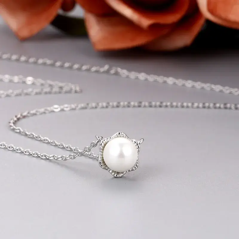 Korean Style Pearl Pendant Necklace for Women