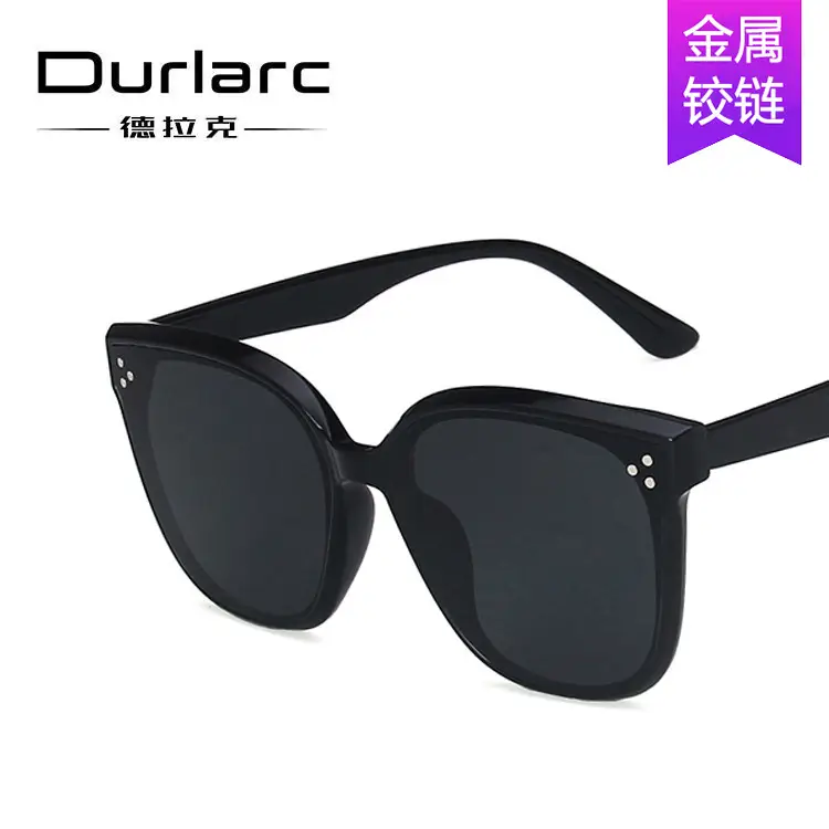 Women Sunglasses with Metal Studs 2021 Trendy - Image 8
