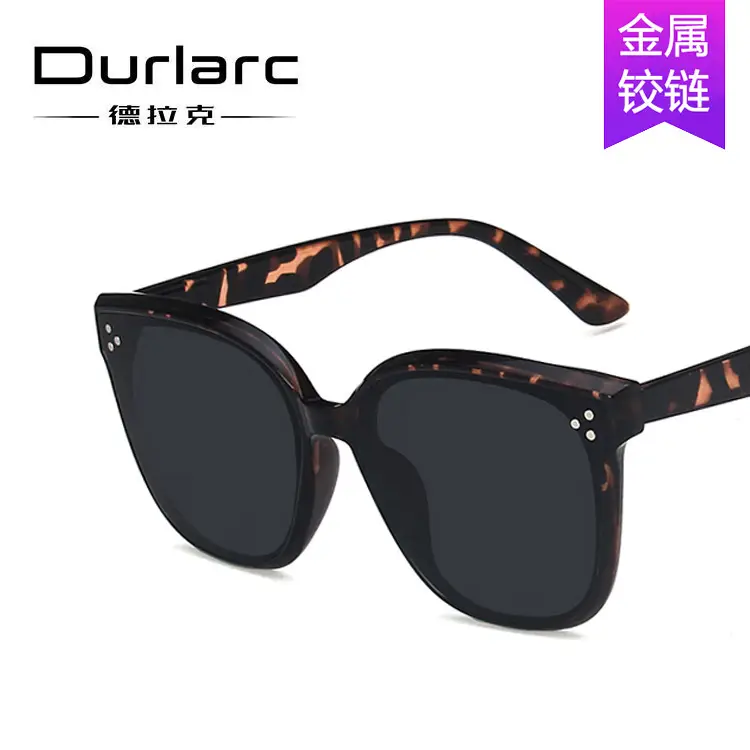 Women Sunglasses with Metal Studs 2021 Trendy - Image 9