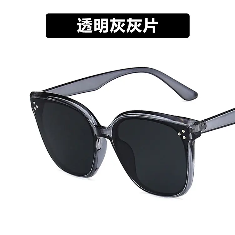 Women Sunglasses with Metal Studs 2021 Trendy - Image 4