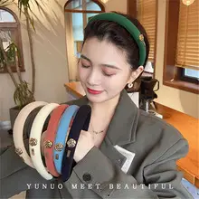 Cute Bear Hairband with Face Wash Holder — feature 2