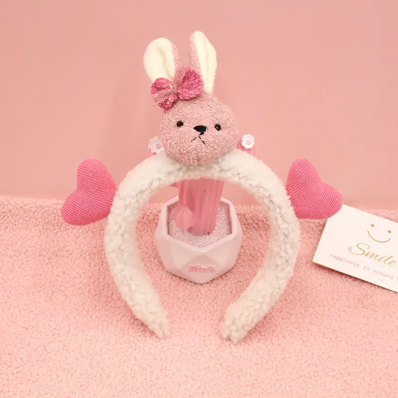 Cute Bear Hairband with Face Wash Holder - Image 8