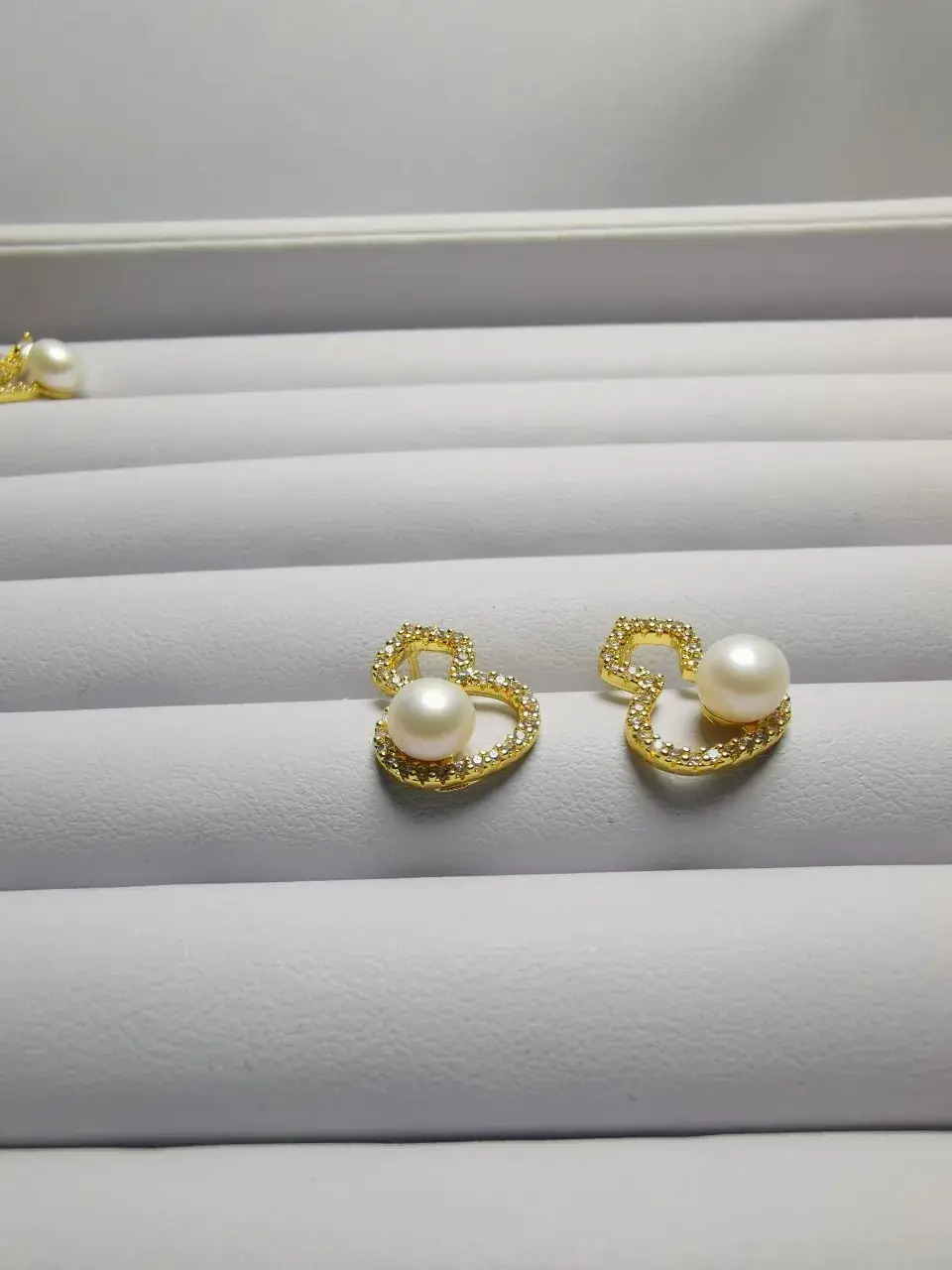 Freshwater Pearl Gold Stud Earrings Set