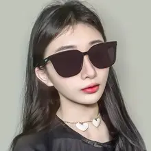 Women's Cat's Eye Sunglasses Red Riding Book Style — feature 2