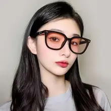 Women's Cat's Eye Sunglasses Red Riding Book Style — feature 3