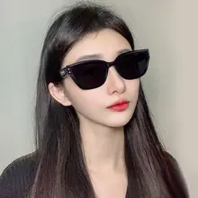 Women's Cat's Eye Sunglasses Red Riding Book Style — feature 4