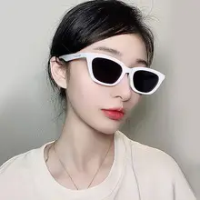 Women's Cat's Eye Sunglasses Red Riding Book Style — feature 6