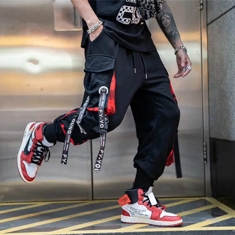 Men Black Red Graphic Ankle Pants Set - Image 3