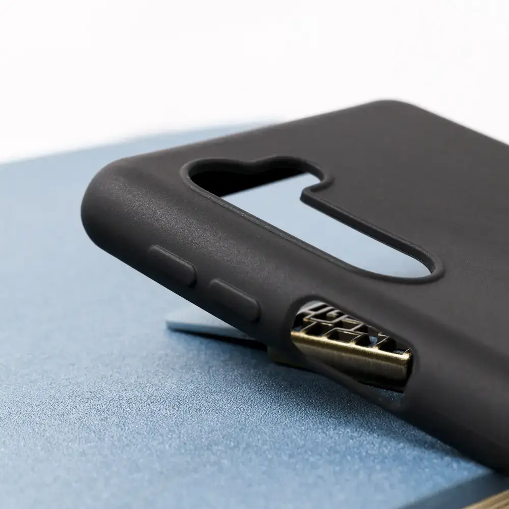 Matte Tpu Leather Phone Case Black Solid Color — feature 3