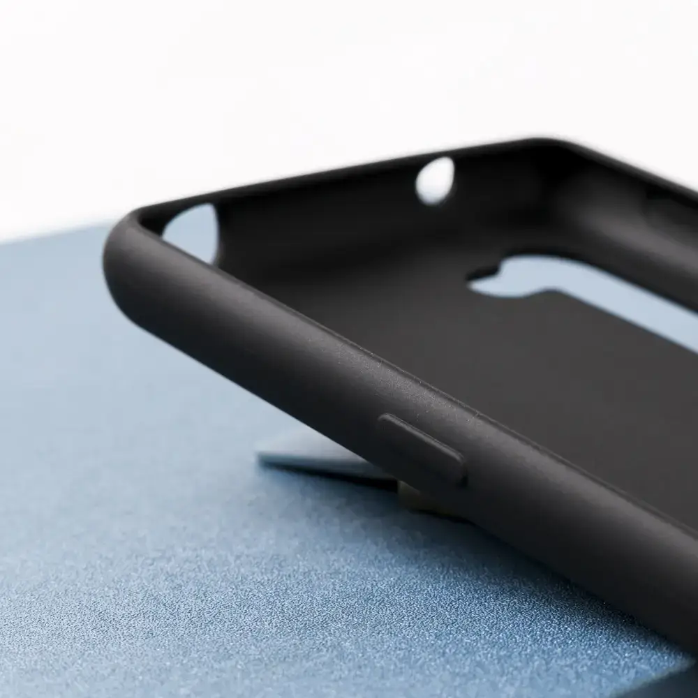 Matte Tpu Leather Phone Case Black Solid Color — feature 4