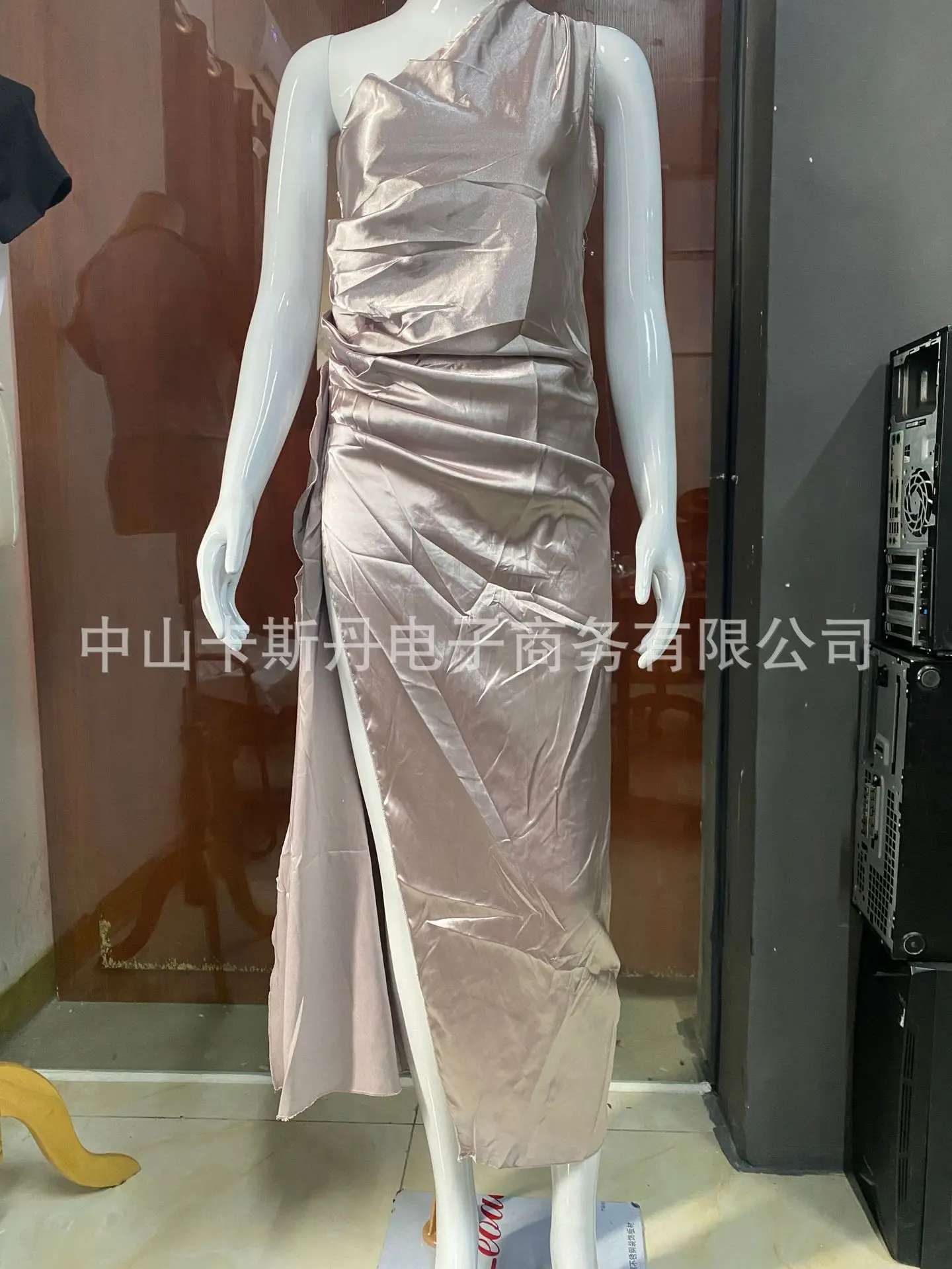2025 Satin Slim Fit Satin Dress Red — feature 11