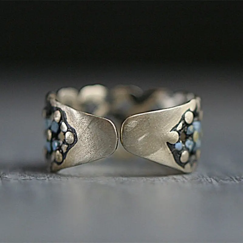Retro Blue Twist Roman Jewelry Ring for Women - Image 4