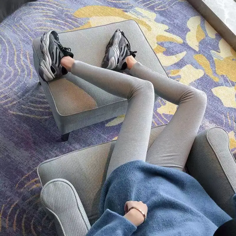Women's Thin Fleece Leggings Black White Pair - Image 3