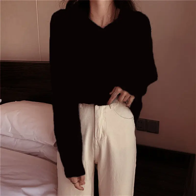 Women's V-Neck Long Sleeve Knit Sweater Top - Image 5