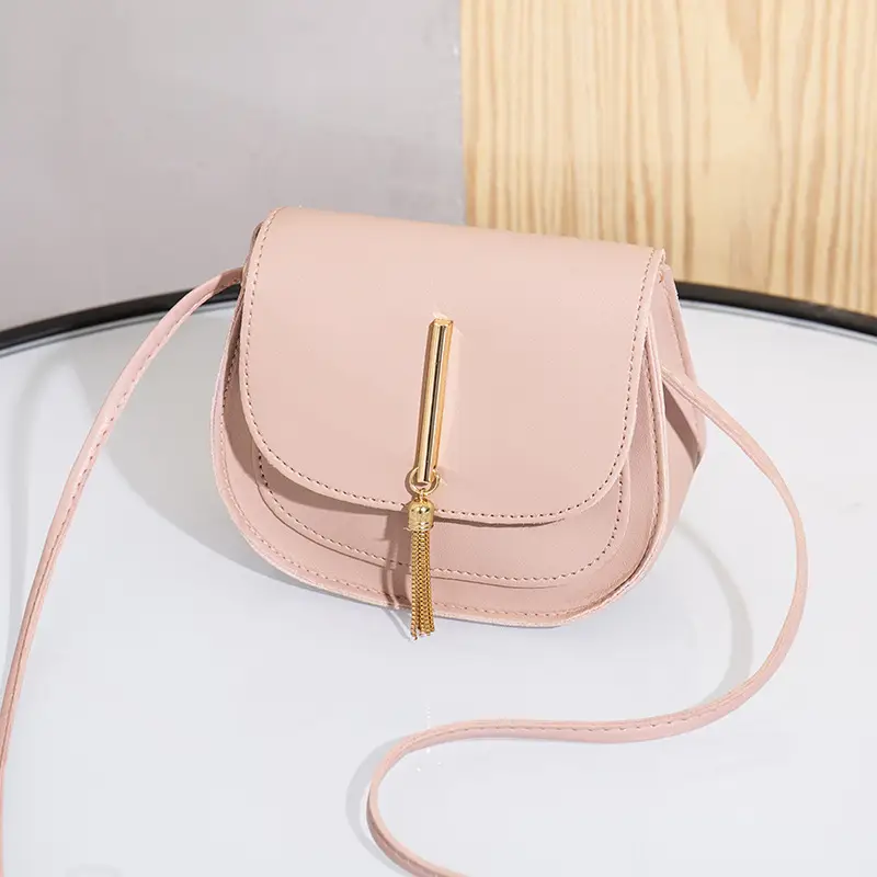 Red Golden Tassel Women's Shoulder Bag