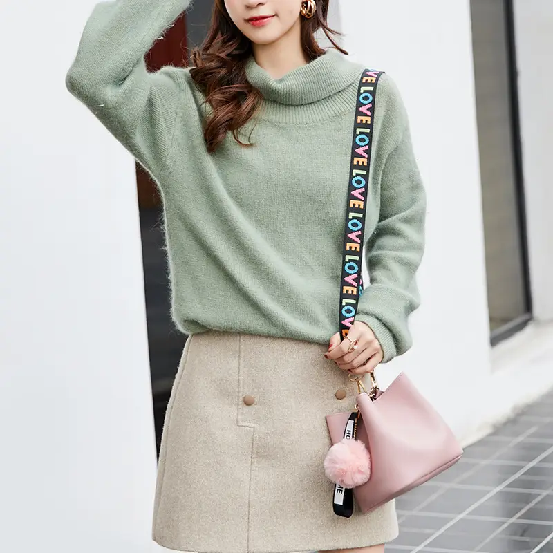 Women's Green Cowl Sweatshirt with Pink Bag
