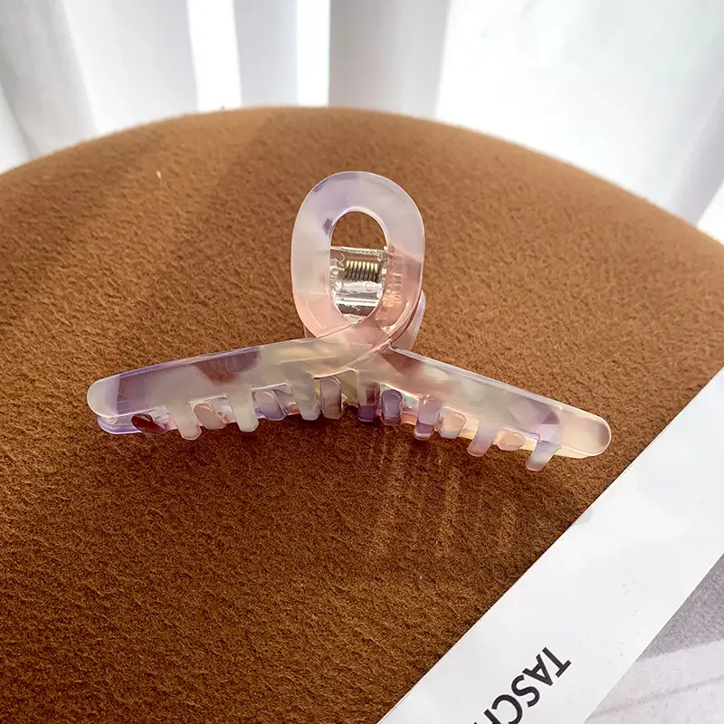 Korean-style Acrylic Hair Clip for Women