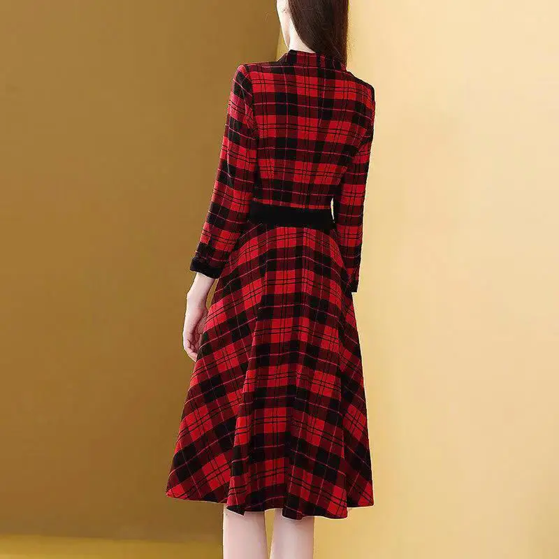 Women Western Plaid Skirt Dress Red Black Waist Slimming — feature 7