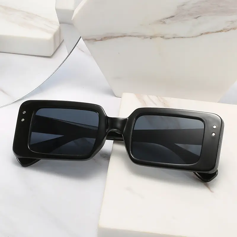 2021 Green Square Sunglasses for Women - Image 7