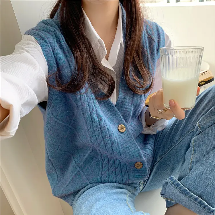 Pink Knitted V-Neck Sleeveless Vest for Women - Image 11