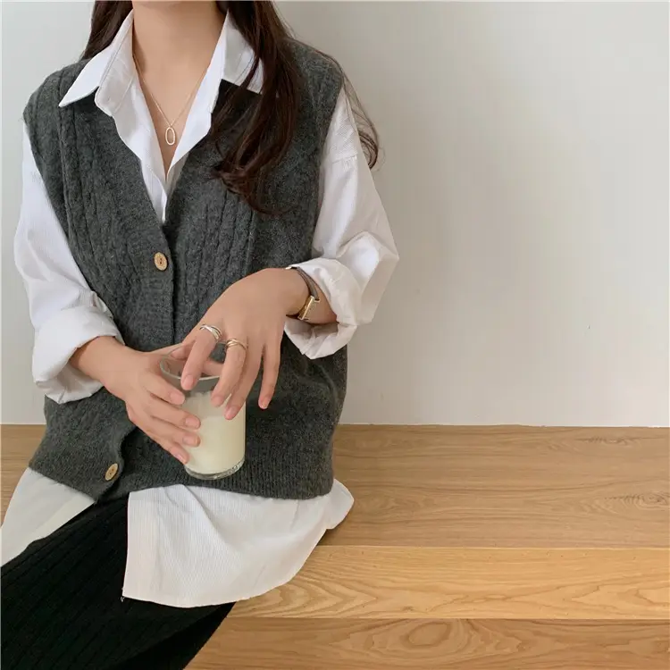 Pink Knitted V-Neck Sleeveless Vest for Women — feature 35