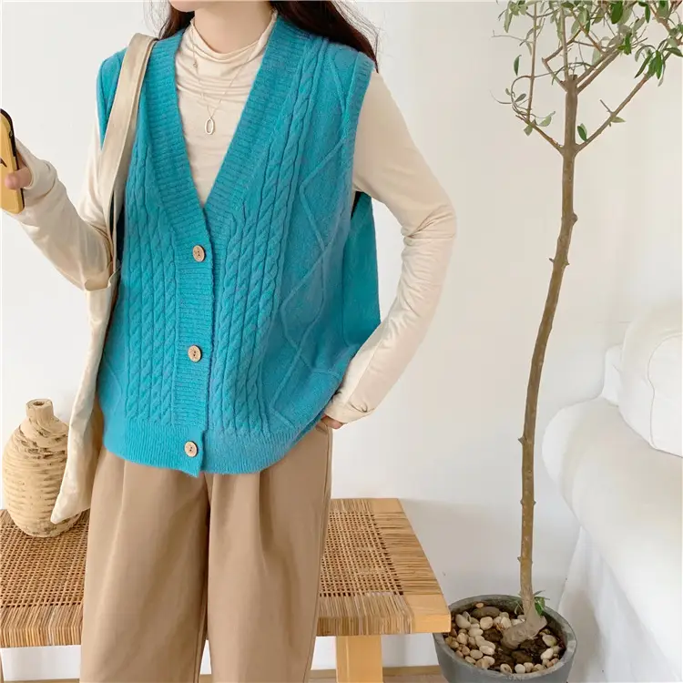 Pink Knitted V-Neck Sleeveless Vest for Women - Image 3