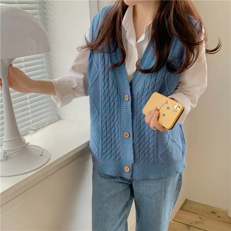 Pink Knitted V-Neck Sleeveless Vest for Women - Image 6